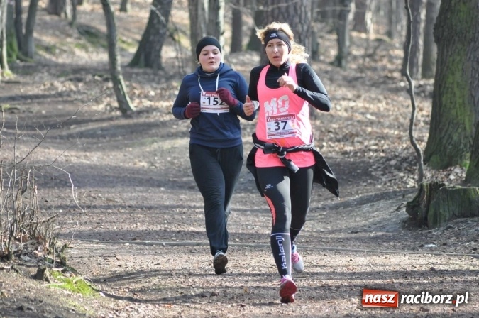 Zdjęcie w galerii na portalu naszraciborz.pl: Raciborzanie Tomasz Marcinek i Anna Szyjka wygrali V Bieg Twardziela wiadomości z regionu