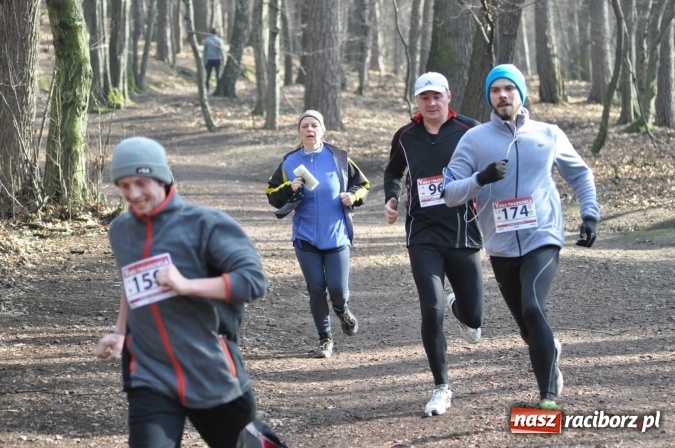 Zdjęcie w galerii na portalu naszraciborz.pl: Raciborzanie Tomasz Marcinek i Anna Szyjka wygrali V Bieg Twardziela wiadomości z regionu
