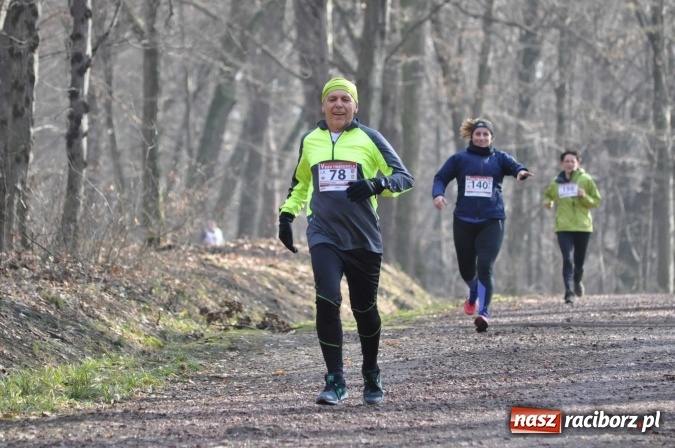 Zdjęcie w galerii na portalu naszraciborz.pl: Raciborzanie Tomasz Marcinek i Anna Szyjka wygrali V Bieg Twardziela wiadomości z regionu