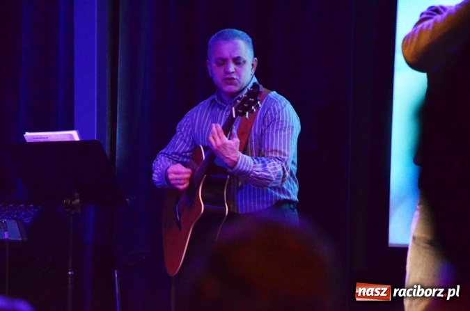 Zdjęcie w galerii na portalu naszraciborz.pl: Kaznodzieja z karabinem w Raciborzu  wiadomości z regionu