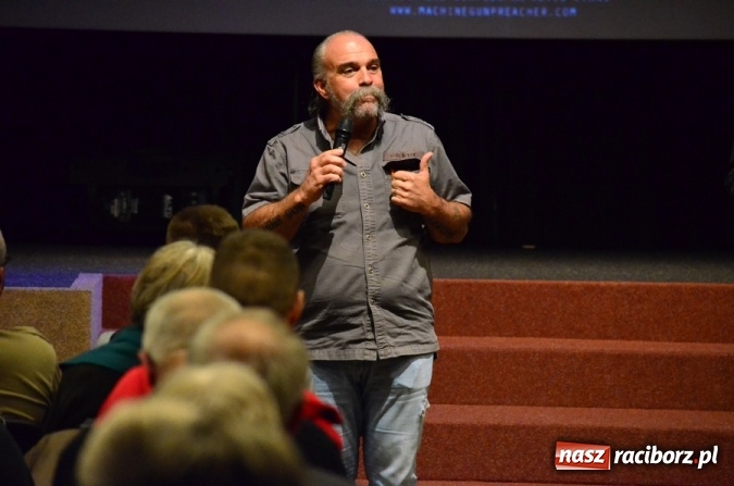 Zdjęcie w galerii na portalu naszraciborz.pl: Kaznodzieja z karabinem w Raciborzu  wiadomości z regionu