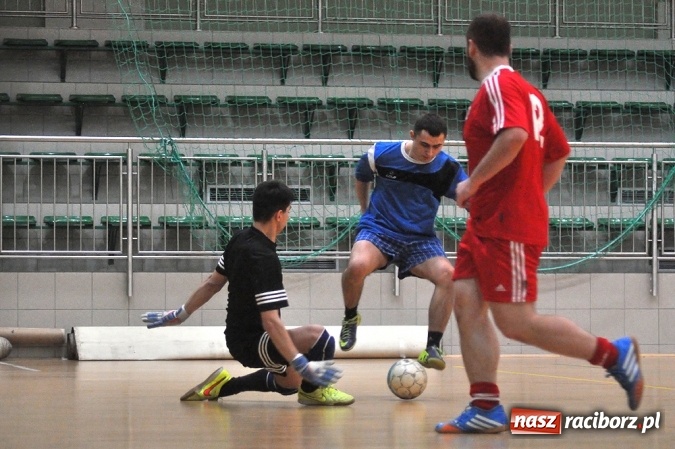 Zdjęcie w galerii na portalu naszraciborz.pl: Zakończenie Halowej Ligi Piłki Nożnej  wiadomości z regionu