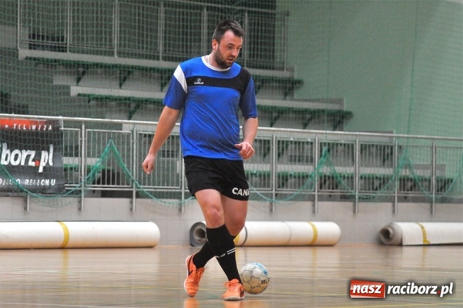 Zdjęcie w galerii na portalu naszraciborz.pl: Zakończenie Halowej Ligi Piłki Nożnej  wiadomości z regionu