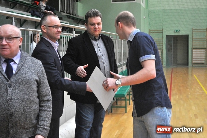 Zdjęcie w galerii na portalu naszraciborz.pl: Zakończenie Halowej Ligi Piłki Nożnej  wiadomości z regionu