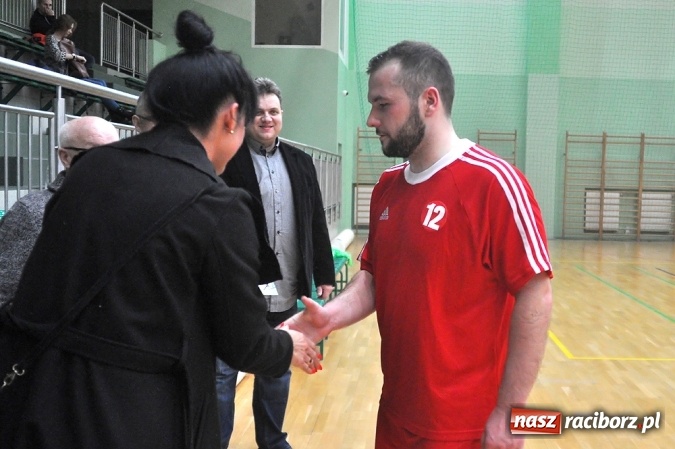 Zdjęcie w galerii na portalu naszraciborz.pl: Zakończenie Halowej Ligi Piłki Nożnej  wiadomości z regionu
