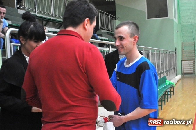 Zdjęcie w galerii na portalu naszraciborz.pl: Zakończenie Halowej Ligi Piłki Nożnej  wiadomości z regionu