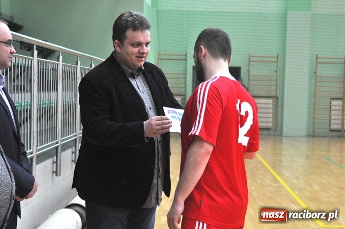 Zdjęcie w galerii na portalu naszraciborz.pl: Zakończenie Halowej Ligi Piłki Nożnej  wiadomości z regionu