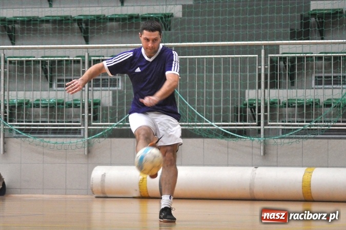 Zdjęcie w galerii na portalu naszraciborz.pl: Zakończenie Halowej Ligi Piłki Nożnej  wiadomości z regionu