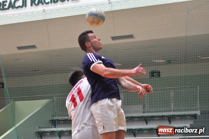 Zdjęcie w galerii na portalu naszraciborz.pl: Zakończenie Halowej Ligi Piłki Nożnej  wiadomości z regionu