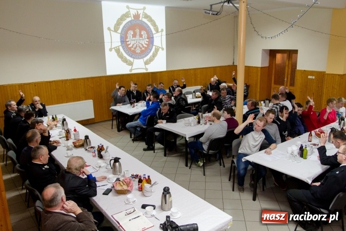 Zdjęcie w galerii na portalu naszraciborz.pl: Brzeska straż pożarna już po walnym wiadomości z regionu