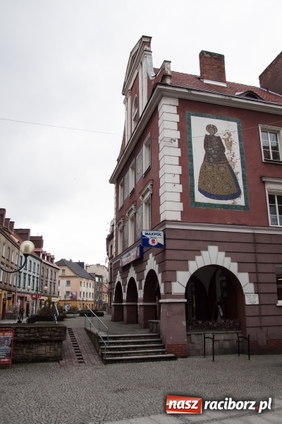 Zdjęcie w galerii na portalu naszraciborz.pl: Ratujmy piękne raciborskie mozaiki. Apel naszego portalu wysłuchany wiadomości z regionu