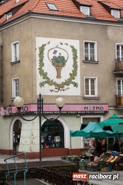 Zdjęcie w galerii na portalu naszraciborz.pl: Ratujmy piękne raciborskie mozaiki. Apel naszego portalu wysłuchany wiadomości z regionu