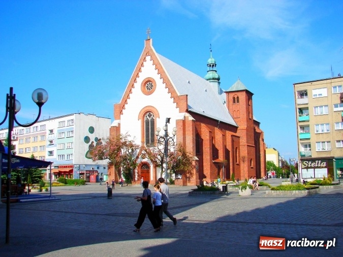 Zdjęcie w galerii na portalu naszraciborz.pl: Ratujmy piękne raciborskie mozaiki. Apel naszego portalu wysłuchany wiadomości z regionu