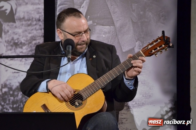 Zdjęcie w galerii na portalu naszraciborz.pl: Podziemna armia powraca - Jerzy Zelnik w Strzesze wiadomości z regionu