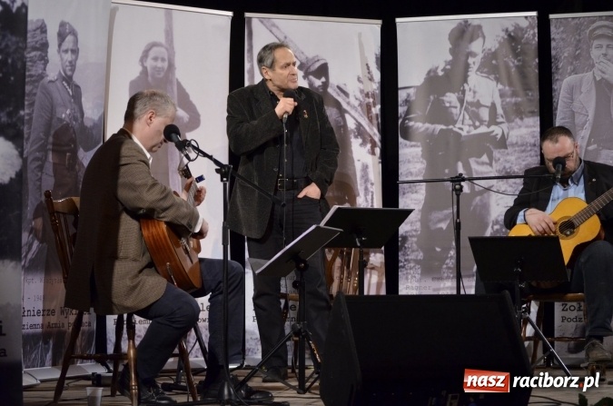 Zdjęcie w galerii na portalu naszraciborz.pl: Podziemna armia powraca - Jerzy Zelnik w Strzesze wiadomości z regionu