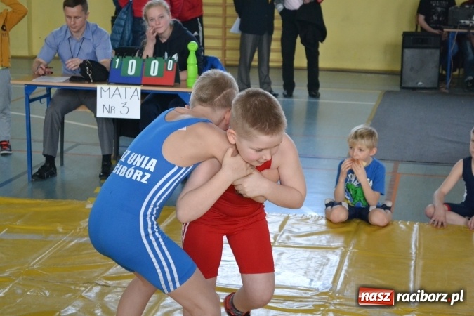 Zdjęcie w galerii na portalu naszraciborz.pl: Cztery medale młodych zapaśników MKZ Unia Racibórz wiadomości z regionu