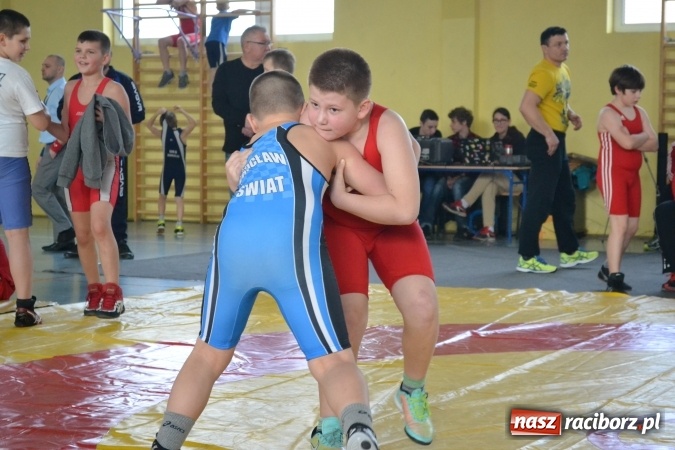 Zdjęcie w galerii na portalu naszraciborz.pl: Cztery medale młodych zapaśników MKZ Unia Racibórz wiadomości z regionu