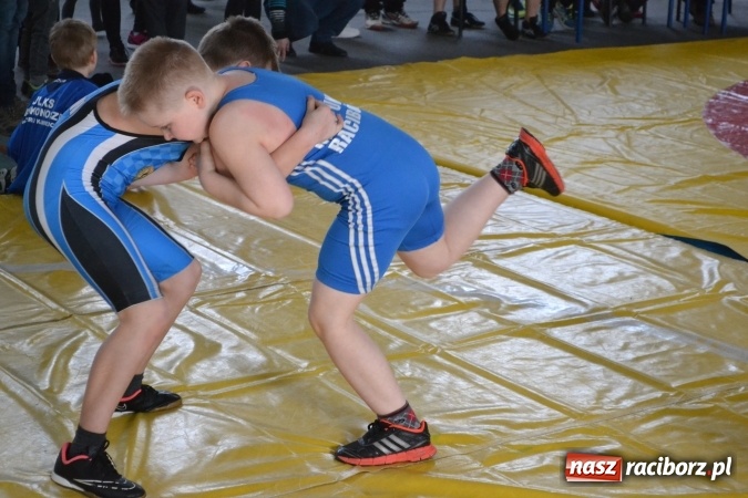 Zdjęcie w galerii na portalu naszraciborz.pl: Cztery medale młodych zapaśników MKZ Unia Racibórz wiadomości z regionu