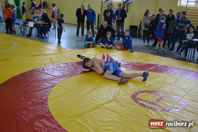 Zdjęcie w galerii na portalu naszraciborz.pl: Cztery medale młodych zapaśników MKZ Unia Racibórz wiadomości z regionu