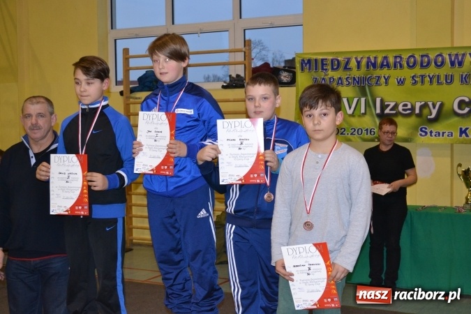 Zdjęcie w galerii na portalu naszraciborz.pl: Cztery medale młodych zapaśników MKZ Unia Racibórz wiadomości z regionu