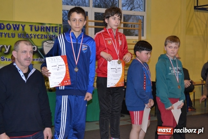 Zdjęcie w galerii na portalu naszraciborz.pl: Cztery medale młodych zapaśników MKZ Unia Racibórz wiadomości z regionu