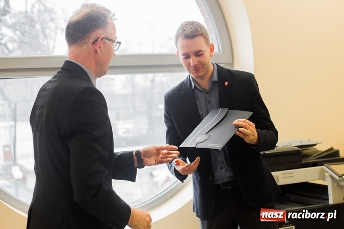 Zdjęcie w galerii na portalu naszraciborz.pl: Krzysztof Borkowski od dzisiaj dyrektorem Ośrodka Sportu i Rekreacji  wiadomości z regionu