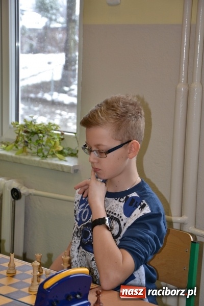 Zdjęcie w galerii na portalu naszraciborz.pl: Gimnazjum nr 2 i ZSO Tworków zwycięzcami rejonowych zawodów szachowych wiadomości z regionu