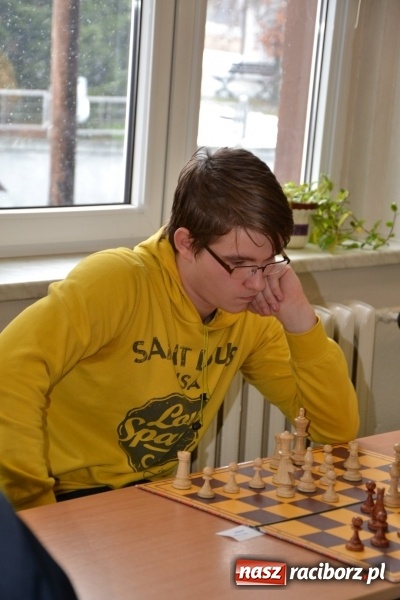 Zdjęcie w galerii na portalu naszraciborz.pl: Gimnazjum nr 2 i ZSO Tworków zwycięzcami rejonowych zawodów szachowych wiadomości z regionu