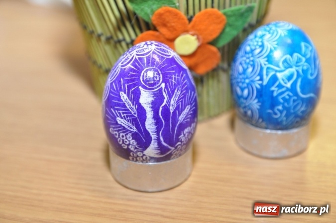 Zdjęcie w galerii na portalu naszraciborz.pl: Świąteczne warsztaty artystyczne w Szkole Podstawowej nr 18 wiadomości z regionu