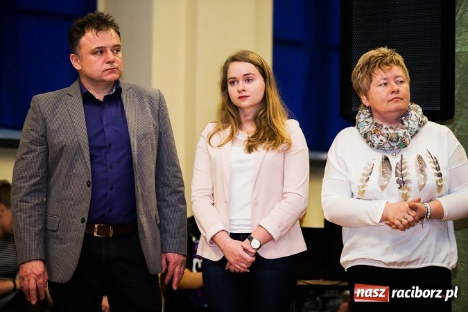 Zdjęcie w galerii na portalu naszraciborz.pl: CKZiU nr 1: Gala Ciekawy uczeń w szkole przy Gimnazjalnej  wiadomości z regionu