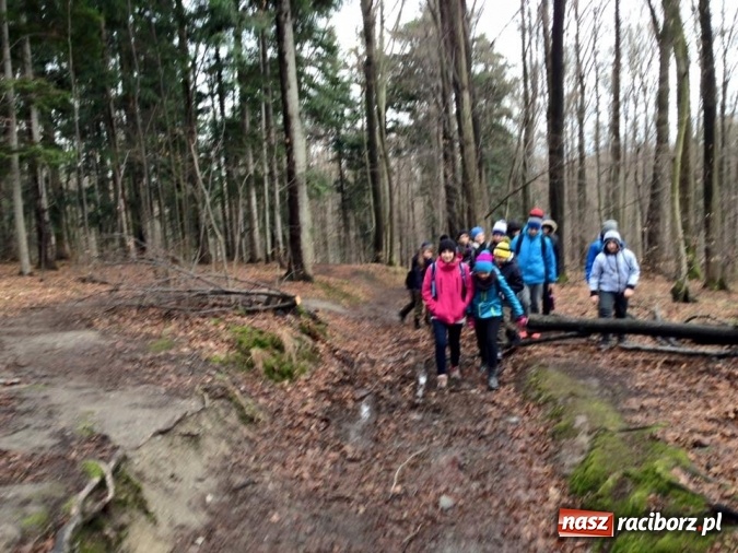 Zdjęcie w galerii na portalu naszraciborz.pl: Harcerze Raciborskiego Środowiska Związku Harcerstwa Rzeczypospolitej na zimowisku w Pokrzywnej wiadomości z regionu