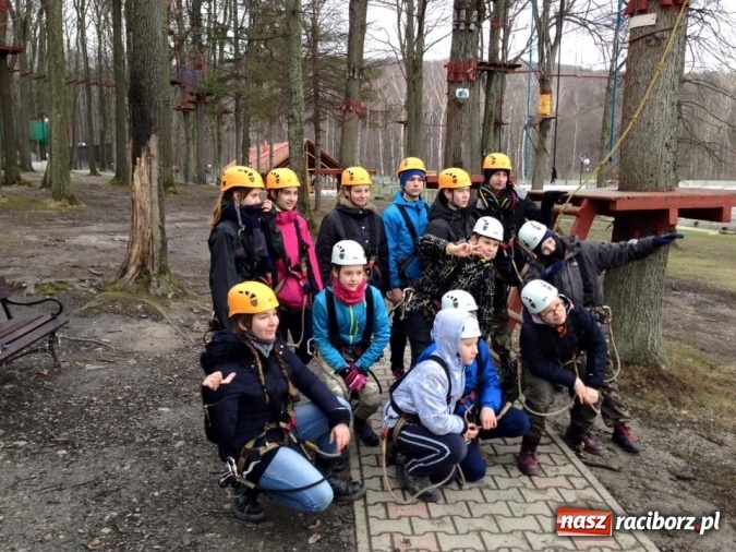 Zdjęcie w galerii na portalu naszraciborz.pl: Harcerze Raciborskiego Środowiska Związku Harcerstwa Rzeczypospolitej na zimowisku w Pokrzywnej wiadomości z regionu