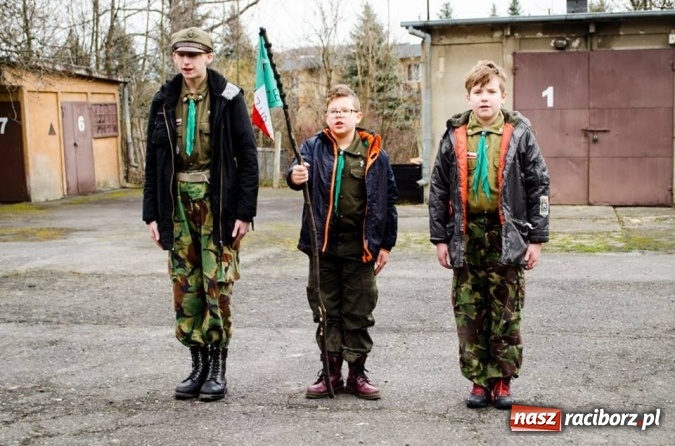 Zdjęcie w galerii na portalu naszraciborz.pl: Harcerze Raciborskiego Środowiska Związku Harcerstwa Rzeczypospolitej na zimowisku w Pokrzywnej wiadomości z regionu