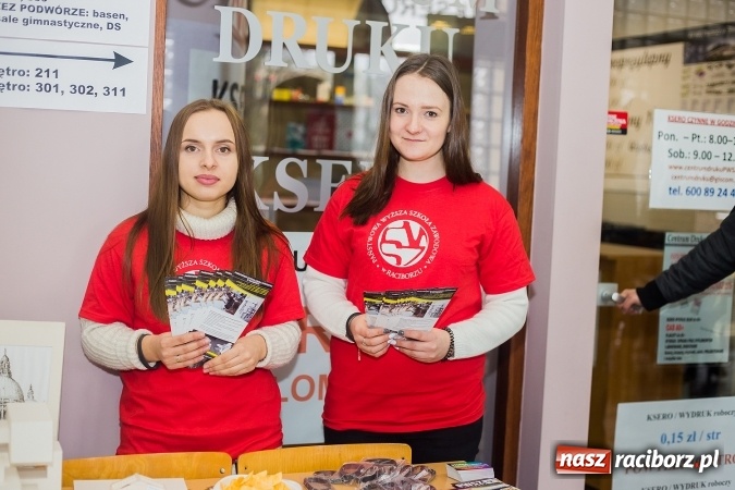 Zdjęcie w galerii na portalu naszraciborz.pl: Mnóstwo atrakcji i fun - Dzień Otwarty w PWSZ w Raciborzu wiadomości z regionu