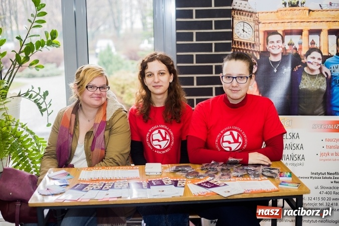 Zdjęcie w galerii na portalu naszraciborz.pl: Mnóstwo atrakcji i fun - Dzień Otwarty w PWSZ w Raciborzu wiadomości z regionu