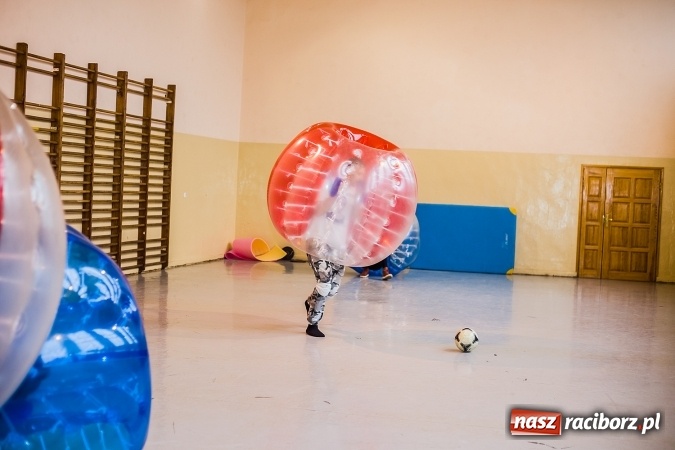 Zdjęcie w galerii na portalu naszraciborz.pl: Mnóstwo atrakcji i fun - Dzień Otwarty w PWSZ w Raciborzu wiadomości z regionu