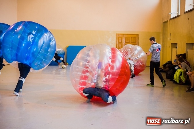Zdjęcie w galerii na portalu naszraciborz.pl: Mnóstwo atrakcji i fun - Dzień Otwarty w PWSZ w Raciborzu wiadomości z regionu