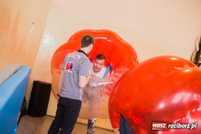 Zdjęcie w galerii na portalu naszraciborz.pl: Mnóstwo atrakcji i fun - Dzień Otwarty w PWSZ w Raciborzu wiadomości z regionu