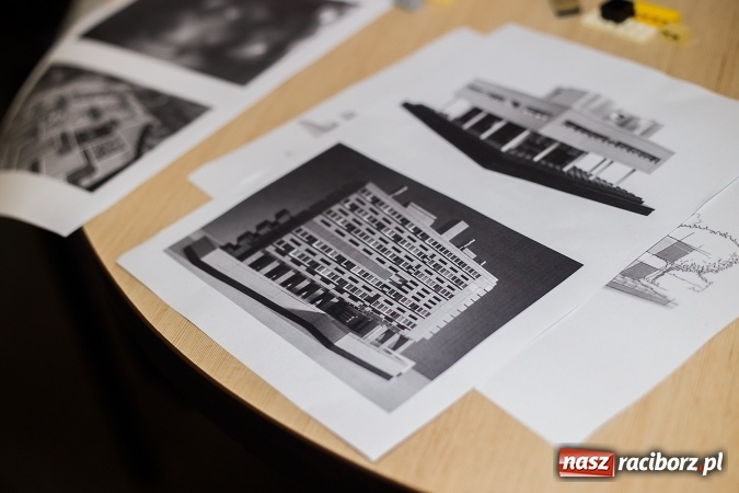 Zdjęcie w galerii na portalu naszraciborz.pl: Mnóstwo atrakcji i fun - Dzień Otwarty w PWSZ w Raciborzu wiadomości z regionu