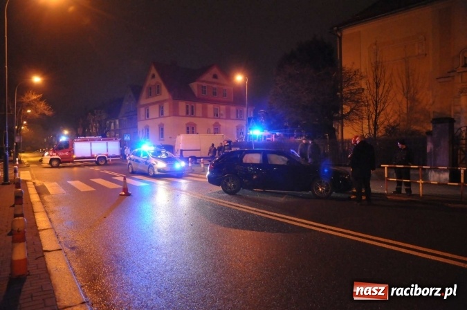 Zdjęcie w galerii na portalu naszraciborz.pl: Ducato staranowało audi na skrzyżowaniu Ogrodowa-Miarki-Słowackiego wiadomości z regionu