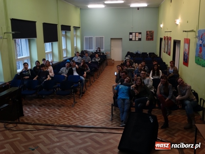 Zdjęcie w galerii na portalu naszraciborz.pl: Wielkie zainteresowanie zajęciami otwartymi w Młodzieżowym Domu Kultury wiadomości z regionu