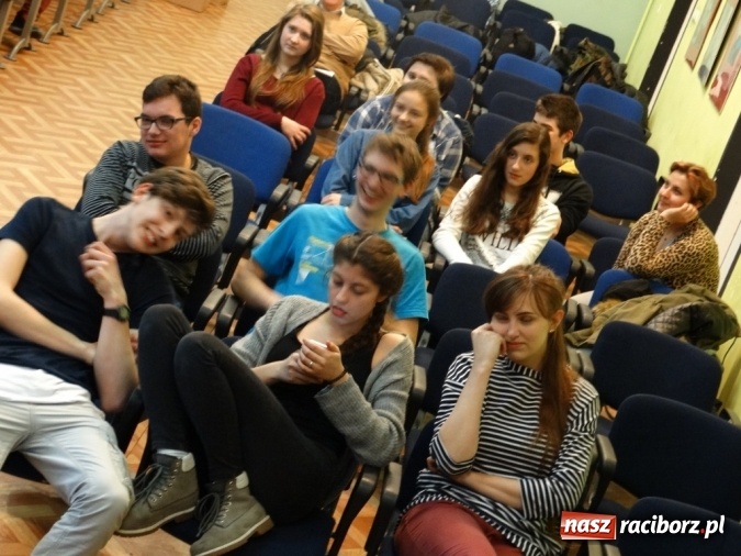 Zdjęcie w galerii na portalu naszraciborz.pl: Wielkie zainteresowanie zajęciami otwartymi w Młodzieżowym Domu Kultury wiadomości z regionu