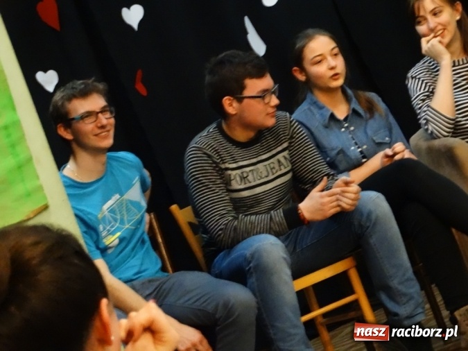 Zdjęcie w galerii na portalu naszraciborz.pl: Wielkie zainteresowanie zajęciami otwartymi w Młodzieżowym Domu Kultury wiadomości z regionu