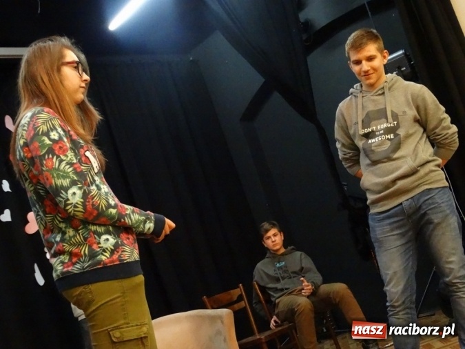 Zdjęcie w galerii na portalu naszraciborz.pl: Wielkie zainteresowanie zajęciami otwartymi w Młodzieżowym Domu Kultury wiadomości z regionu