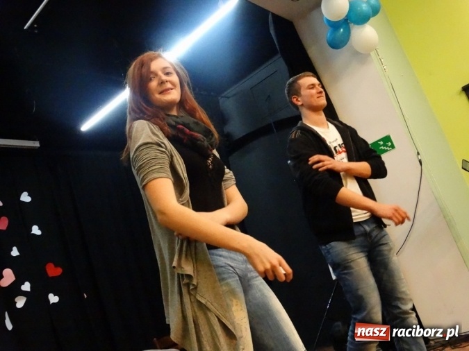 Zdjęcie w galerii na portalu naszraciborz.pl: Wielkie zainteresowanie zajęciami otwartymi w Młodzieżowym Domu Kultury wiadomości z regionu