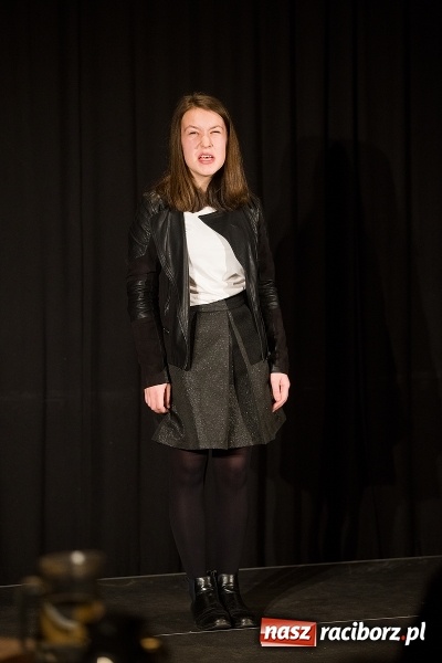 Zdjęcie w galerii na portalu naszraciborz.pl: Eliminacje powiatowe konkursu recytatorskiego Mały OKR wiadomości z regionu