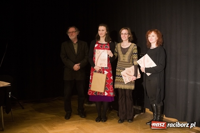 Zdjęcie w galerii na portalu naszraciborz.pl: Eliminacje powiatowe konkursu recytatorskiego Mały OKR wiadomości z regionu