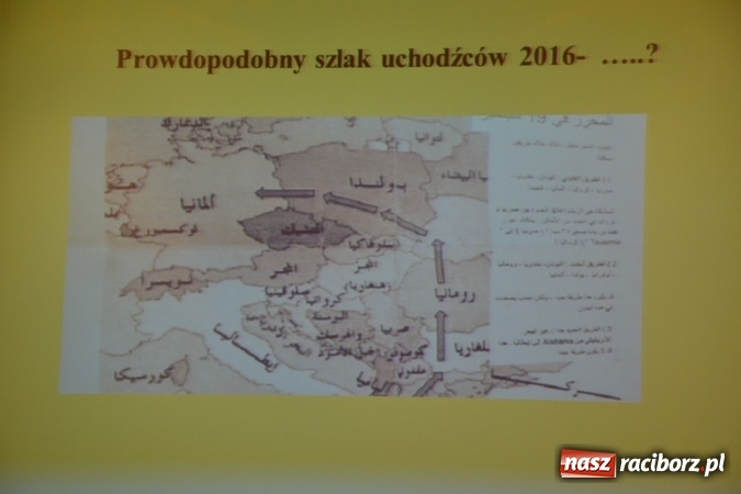 Zdjęcie w galerii na portalu naszraciborz.pl: Prawa człowieka dostrzegam - na zamku otwarto nową wystawę wiadomości z regionu