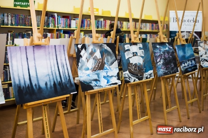 Zdjęcie w galerii na portalu naszraciborz.pl: Liceum Plastyczne i Kontrasty w Galerii Gawra wiadomości z regionu