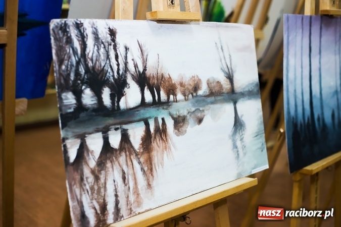 Zdjęcie w galerii na portalu naszraciborz.pl: Liceum Plastyczne i Kontrasty w Galerii Gawra wiadomości z regionu